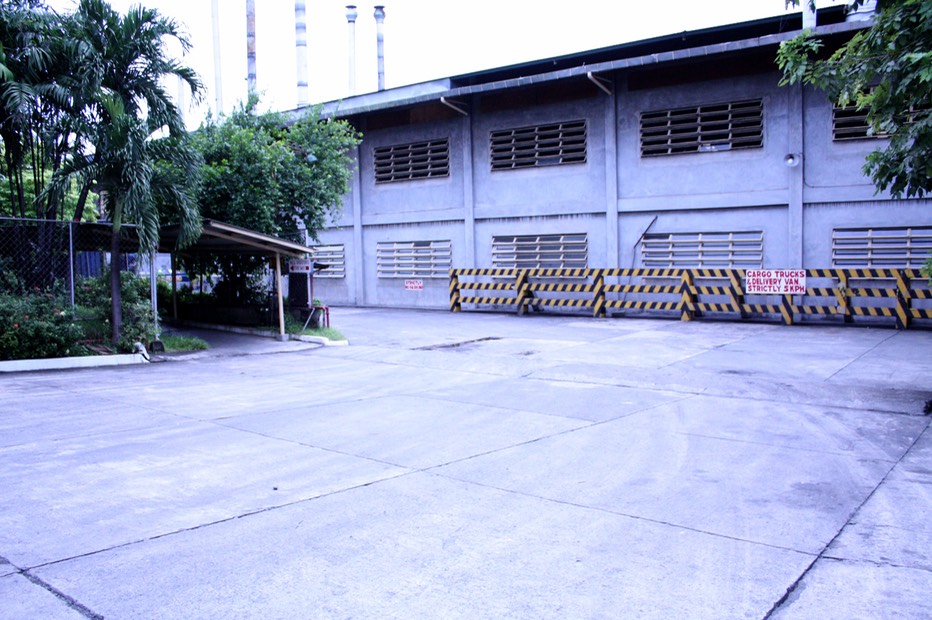 plant entrance.JPG